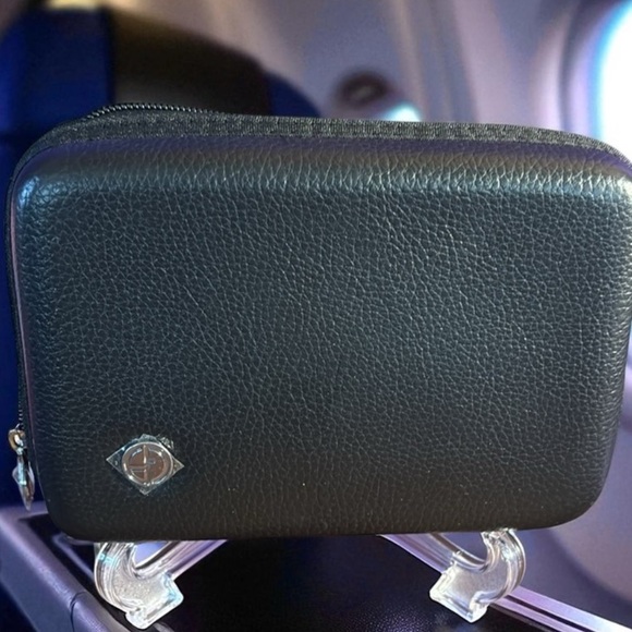 Giorgio Armani Other - Giorgio Armani black zipper pouch with coin purse